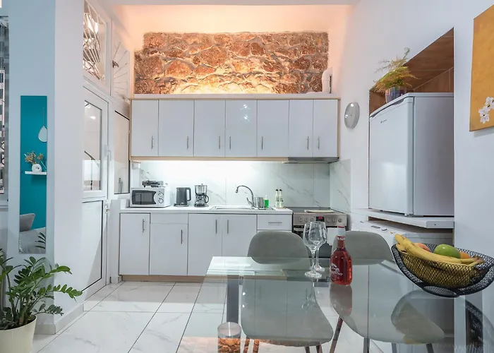 Contemporary Apartment 200M From Acropolis 100Mbps Netflix