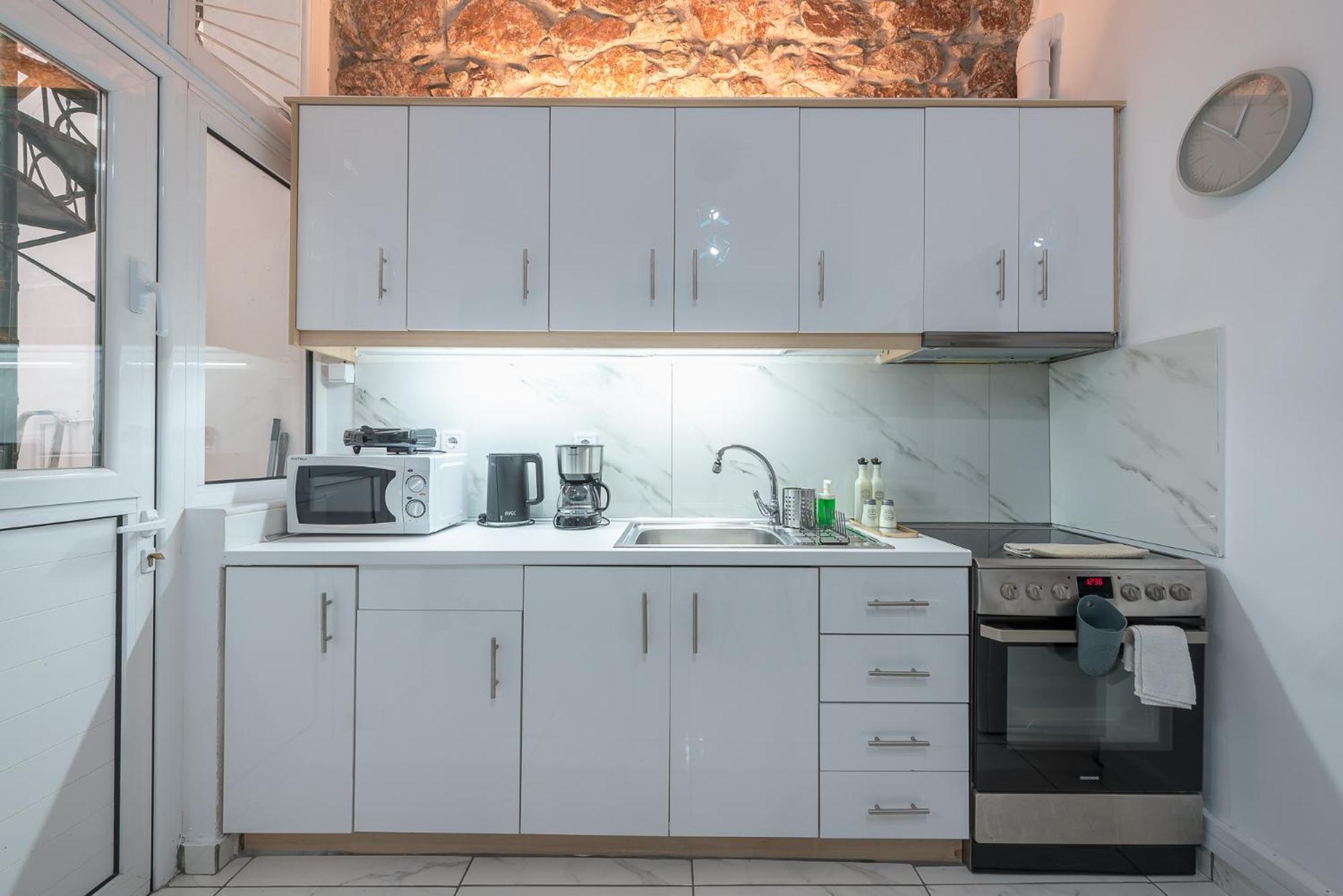 Contemporary 200m From Acropolis 100mbps Netflix * Athens